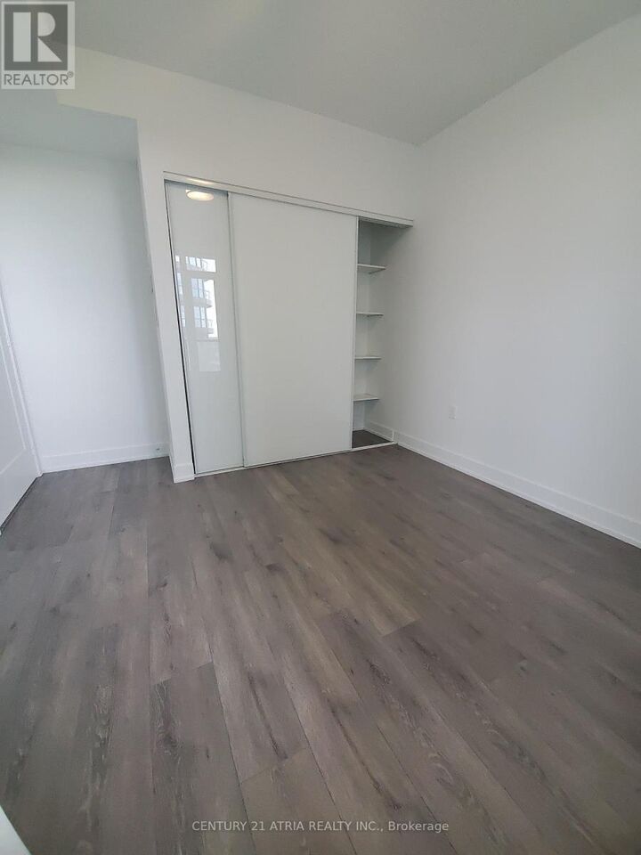 Property Photo:  575 Bloor Street East 2206  ON M4W 0B2 