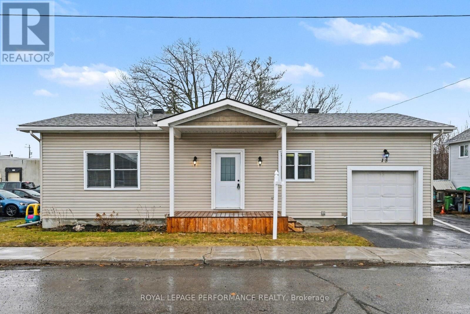 Property Photo:  15 Forget Street  ON K0A 1W0 
