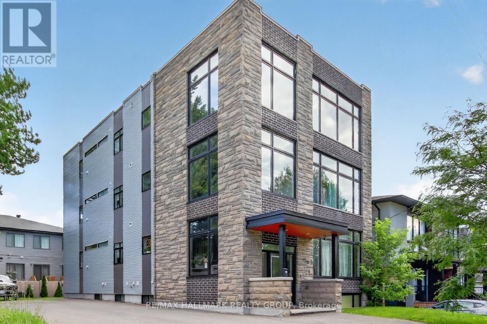 Property Photo: 550 Guy Street ON K1K 1B9