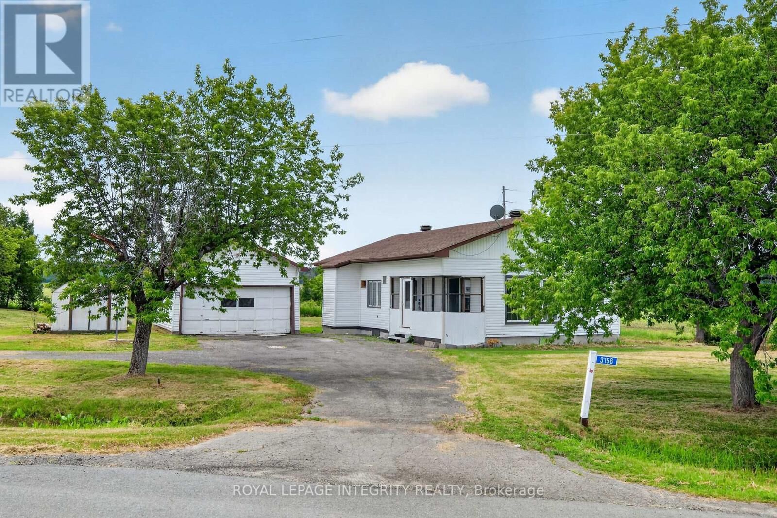 Property Photo:  3156 Old Highway 17 Road  ON K4K 1W3 
