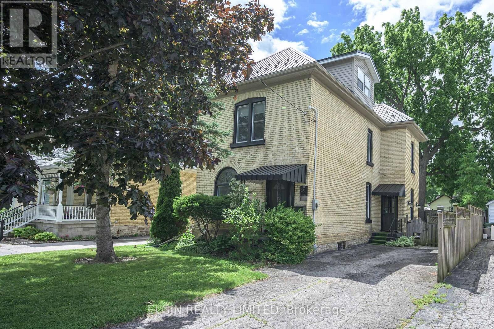 Property Photo:  25 Locust Street  ON N5R 2C2 