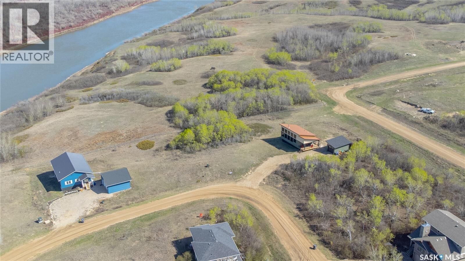 Property Photo:  348 Laurier Crescent  SK S0K 2L0 