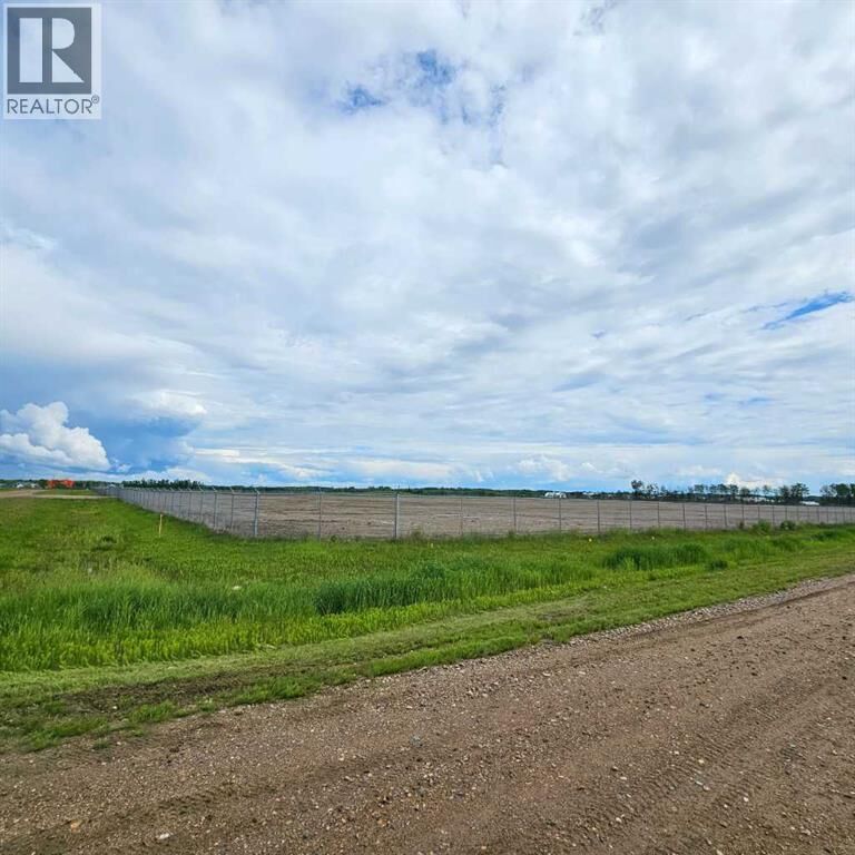 Property Photo:  142 Parker Road Southwest  AB T0A 2C0 