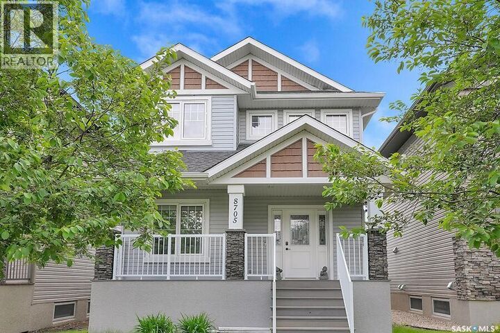 Property Photo:  8705 Hincks Lane  SK S4Y 0B9 