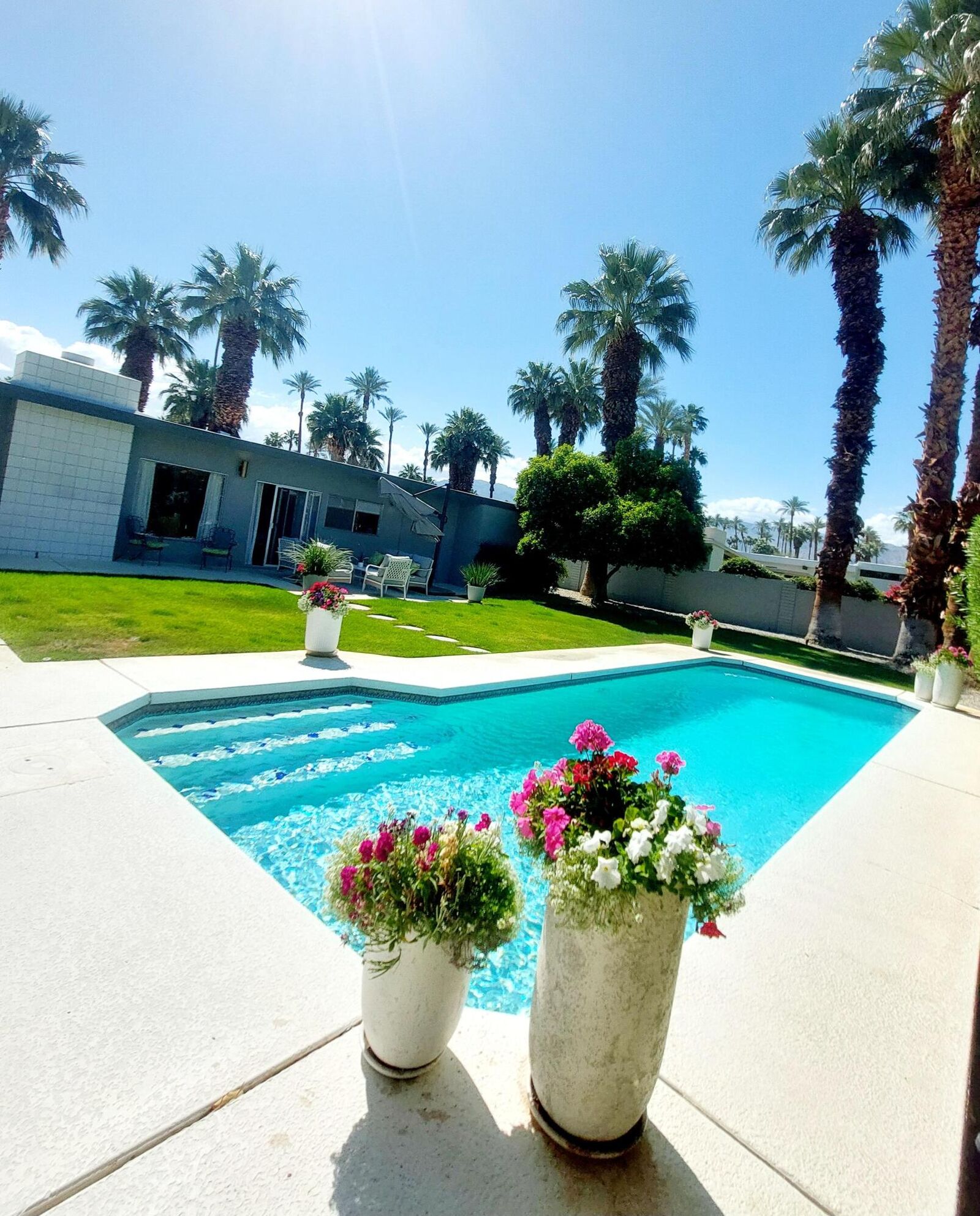 Property Photo: 75452 Palm Shadow CA 92210