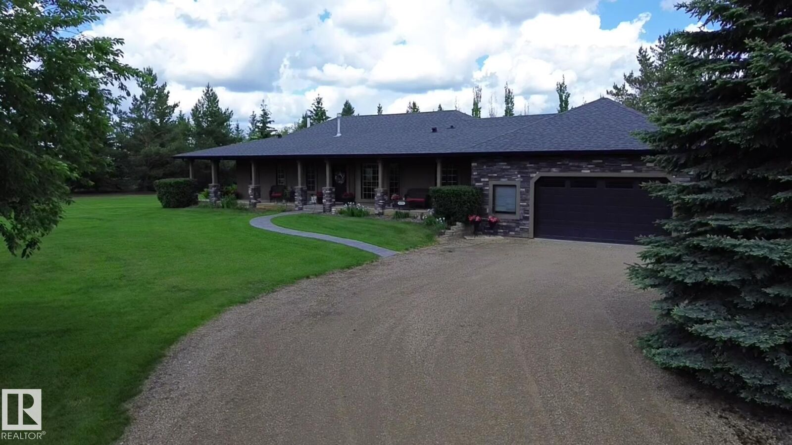 Property Photo: 56407 Rge Road 240 AB T0A 0K2