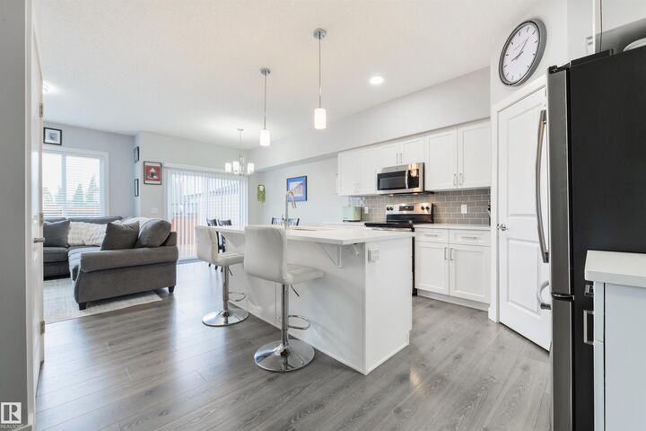 Property Photo: 8 Halladay Boulevard AB T7X 0P5