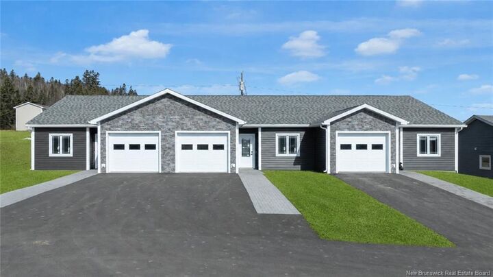 34 King Fisher Lane — photo 1