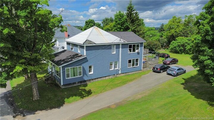 Property Photo:  33 Hillcrest Avenue  NB E7P 1M7 