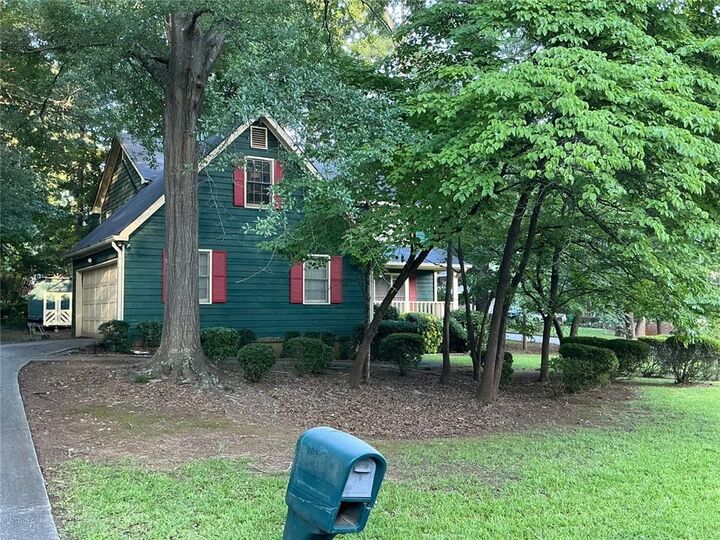 Property Photo: 1454 Albans Court GA 30058