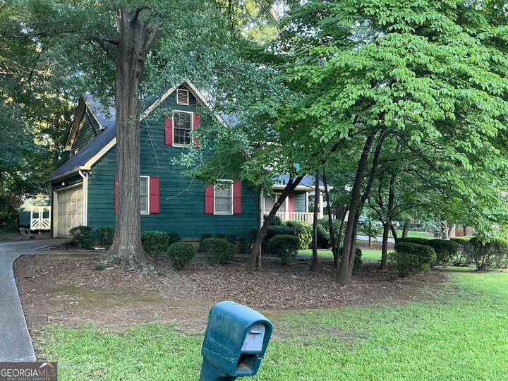 Property Photo: 1454 Albans Court GA 30058