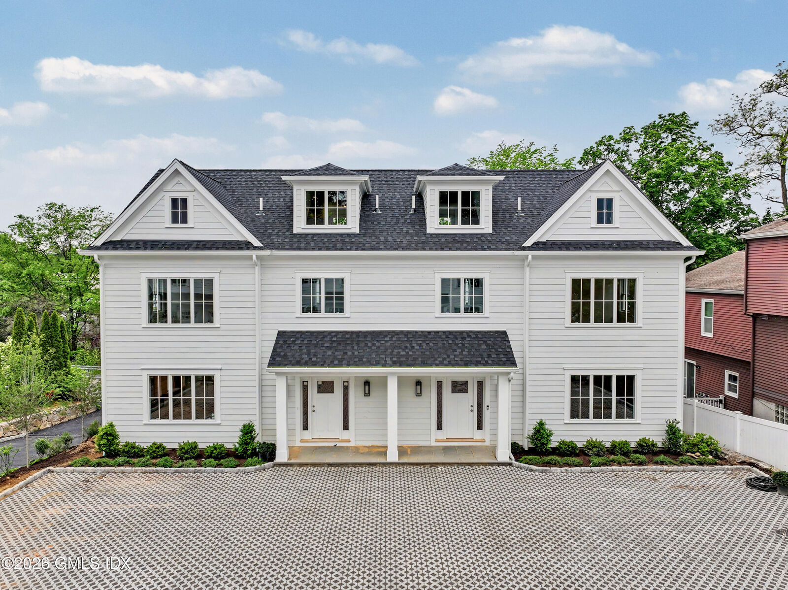 Property Photo:  195 S Water Street North  CT 06830 