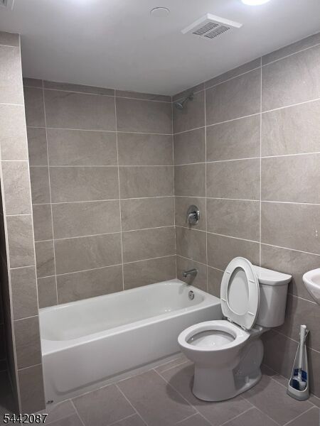 Property Photo: 208 Broad St 6 NJ 07201