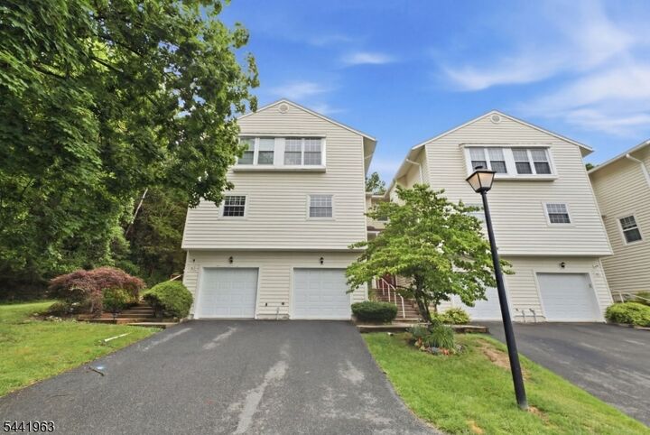 Property Photo:  45 Rhea Run  NJ 07860 