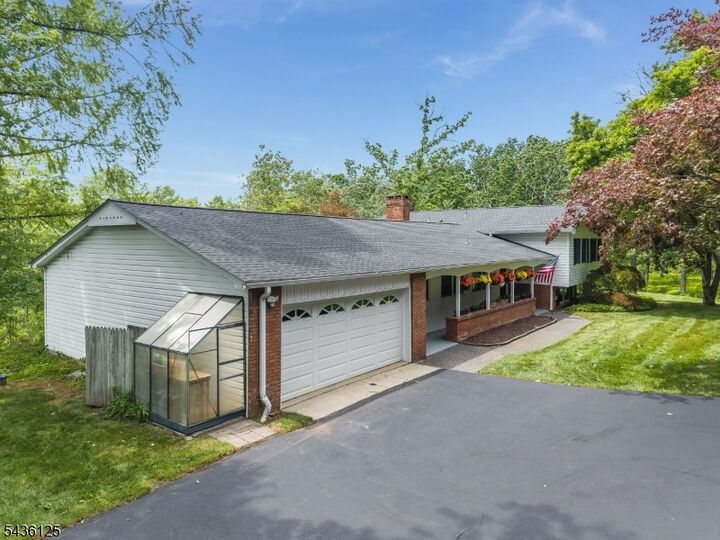 Property Photo: 7 Sky View Garden Rd NJ 08833
