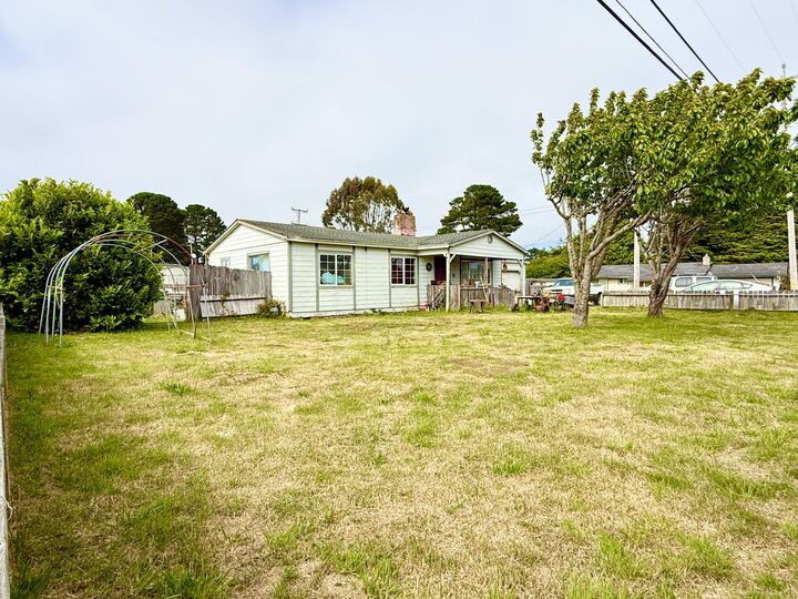 Property Photo:  991 Mary Road  CA 95519 