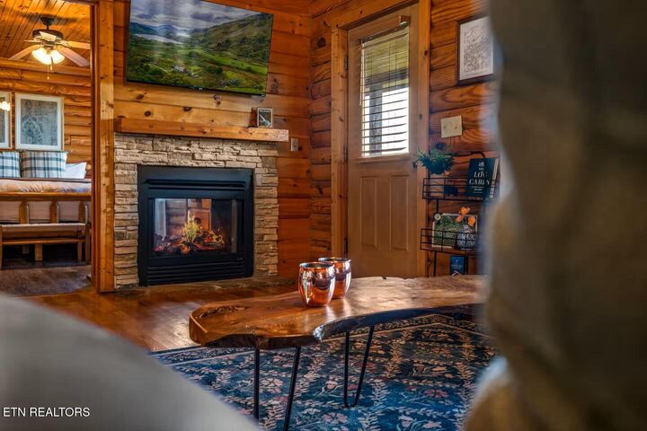 Property Photo:  808 Peak Loop Way  TN 37862 