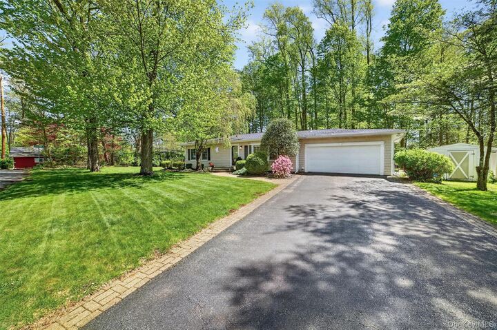 Property Photo:  2864 Hedwig Drive  NY 10598 