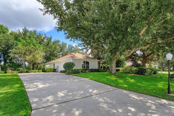 Property Photo:  24353 Calusa Boulevard  FL 32736 