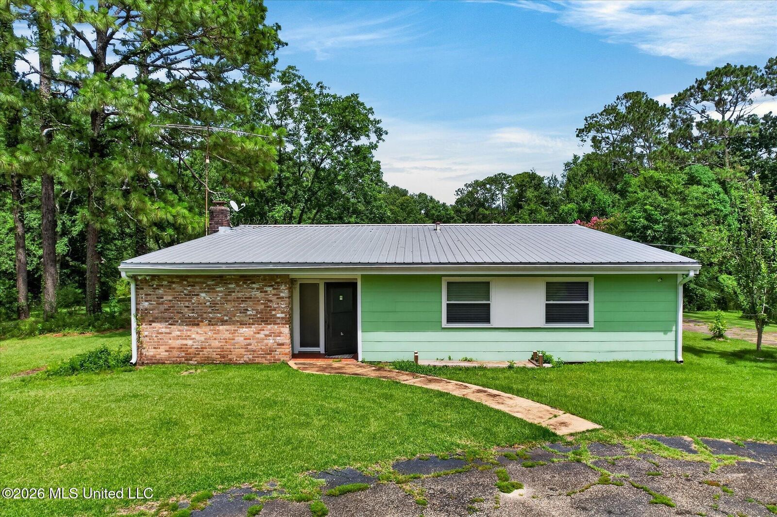 Property Photo:  10452 U.s. 11  MS 39470 