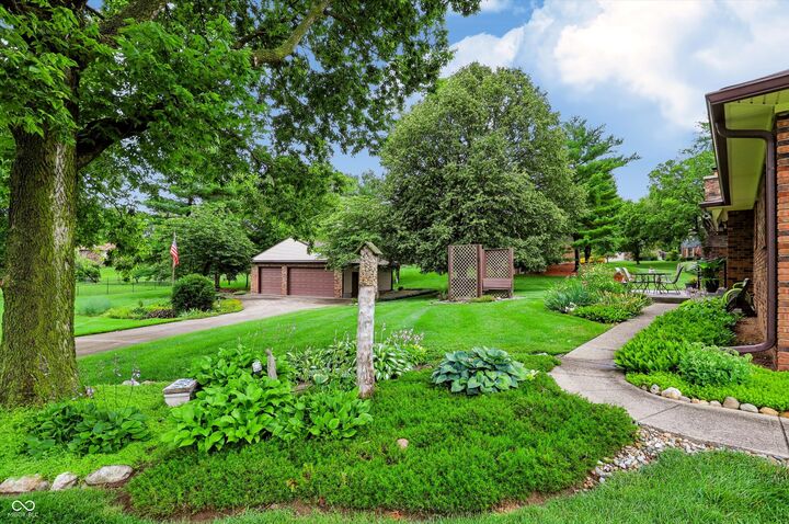 Property Photo: 487 Moccosin Road IN 46142