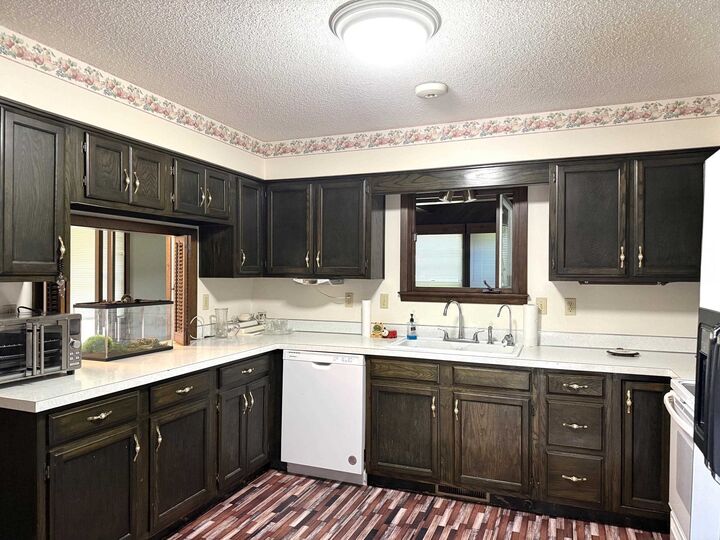 Property Photo:  1720 Kaczmarek Drive  MI 48732 