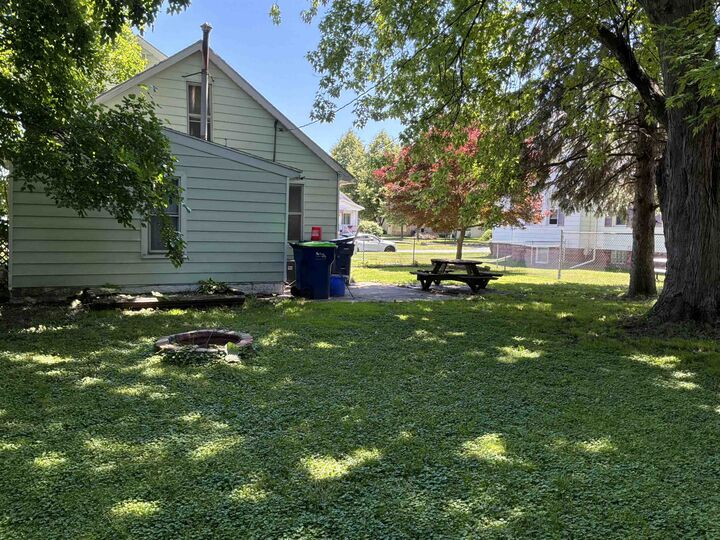 Property Photo:  1504 S Chilson Street  MI 48706 