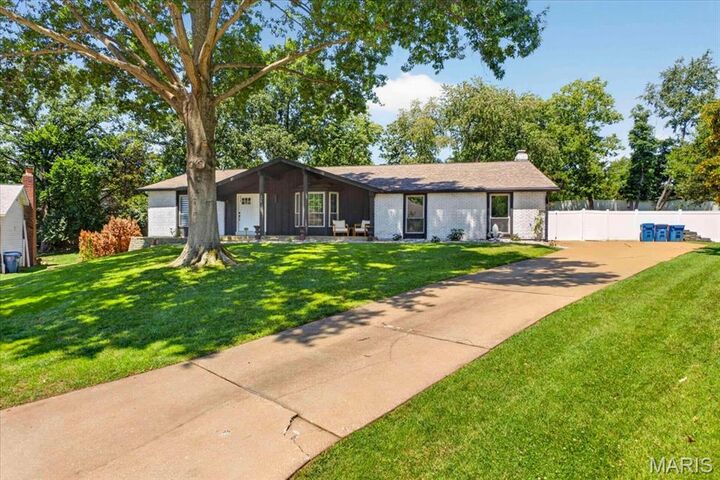 Property Photo:  320 Quails Hill Court  MO 63011 