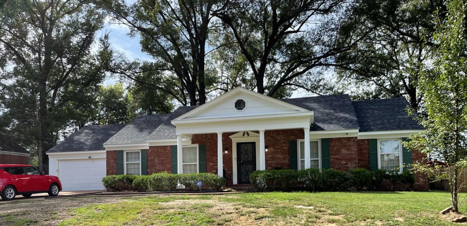 Property Photo: 3141 Glen Echo Dr TN 38115
