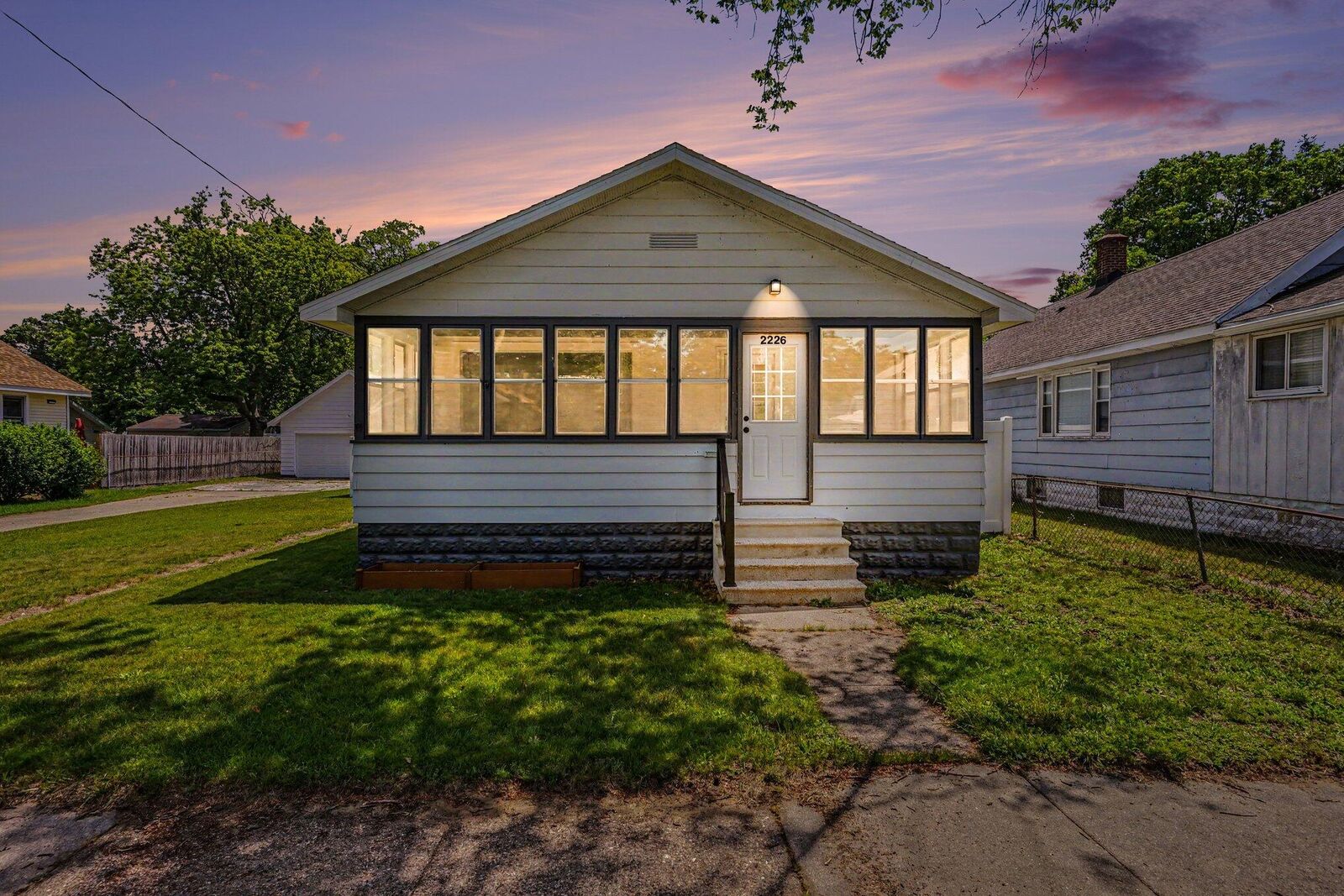Property Photo:  2226 Blodgett Street  MI 49441 