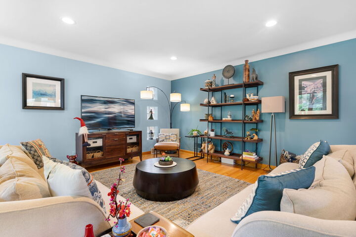Property Photo:  2234 S 12th Avenue  IL 60546 