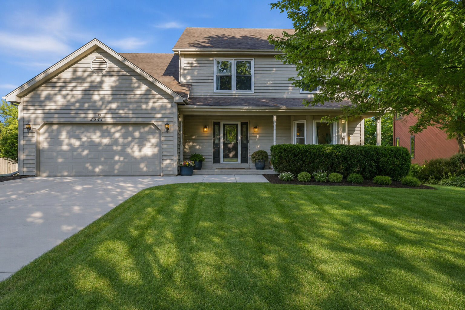 Property Photo:  2541 Cheshire Drive  IL 60504 