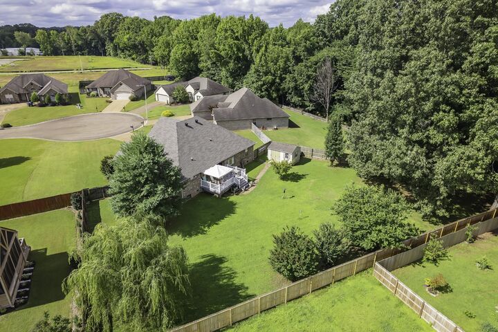 Property Photo:  87 Lennox Village Dr  TN 38305 