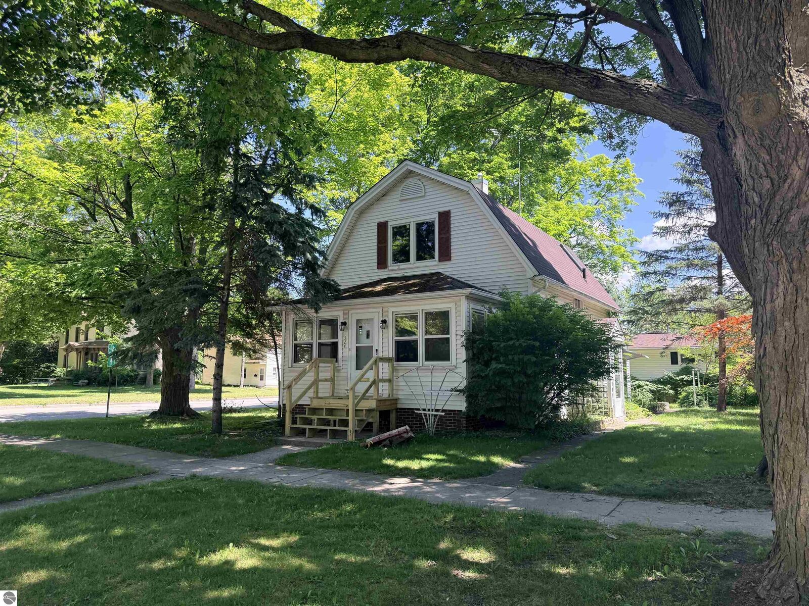 Property Photo: 524 N Kinney MI 48858