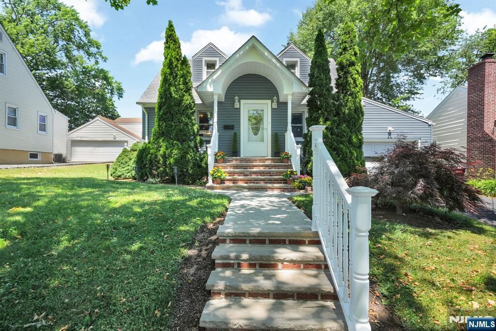 Property Photo:  38 Kierstead Avenue  NJ 07110 