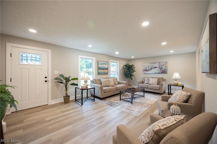 Property Photo:  399 Ridgewood Drive  OH 44095 