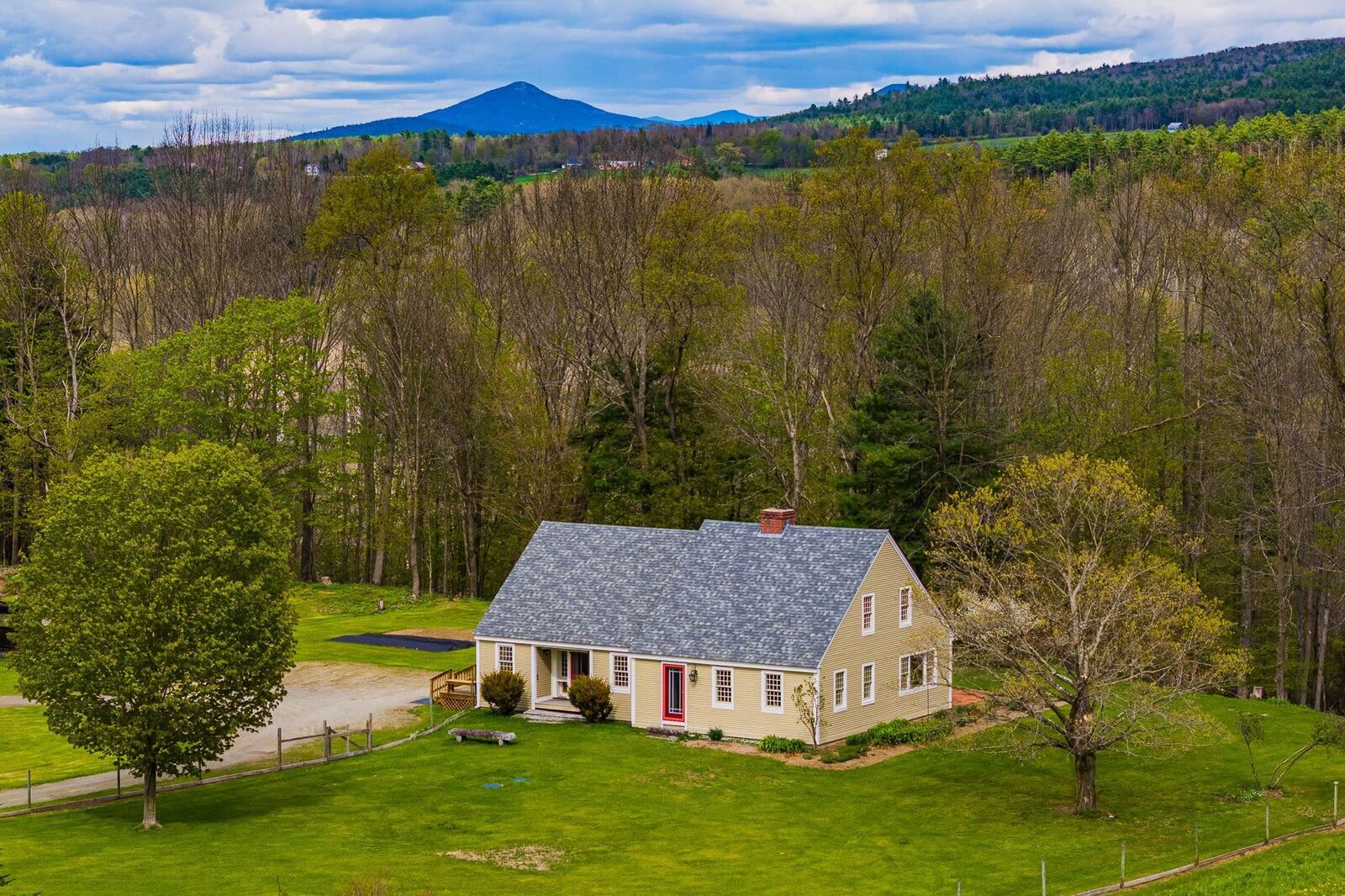 Property Photo:  30 Brock Farm Road  NH 03779 