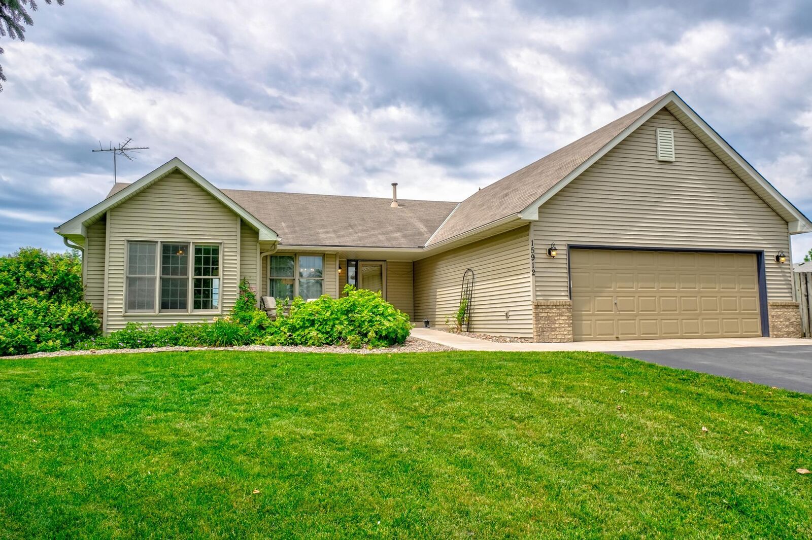 Property Photo:  15912 Cascade Path  MN 55068 