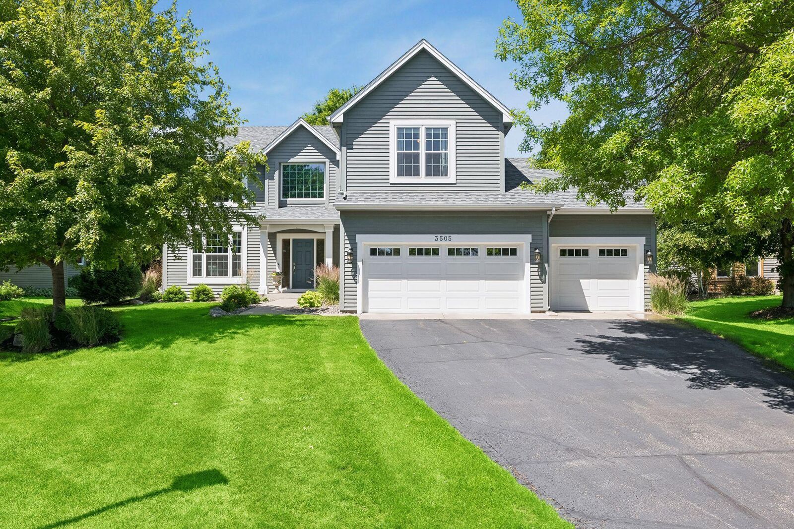 Property Photo:  3505 Olive Lane N  MN 55447 