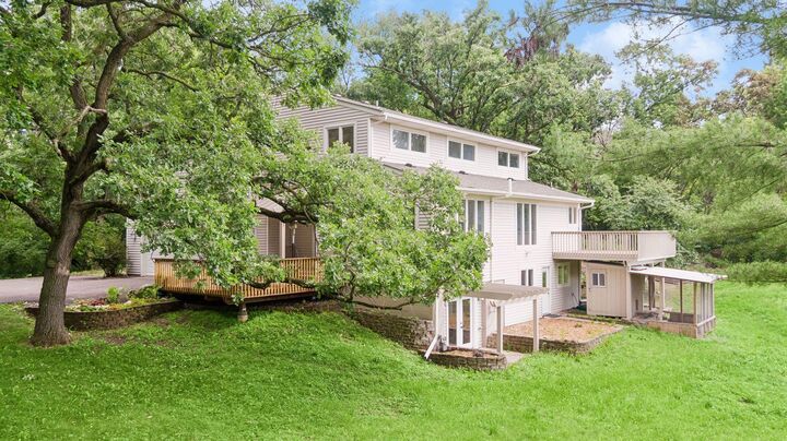 Property Photo: 2645 Norcrest Avenue N MN 55082