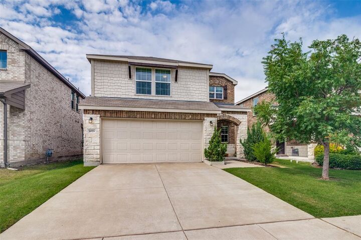 Property Photo: 1073 Norias Drive TX 75126