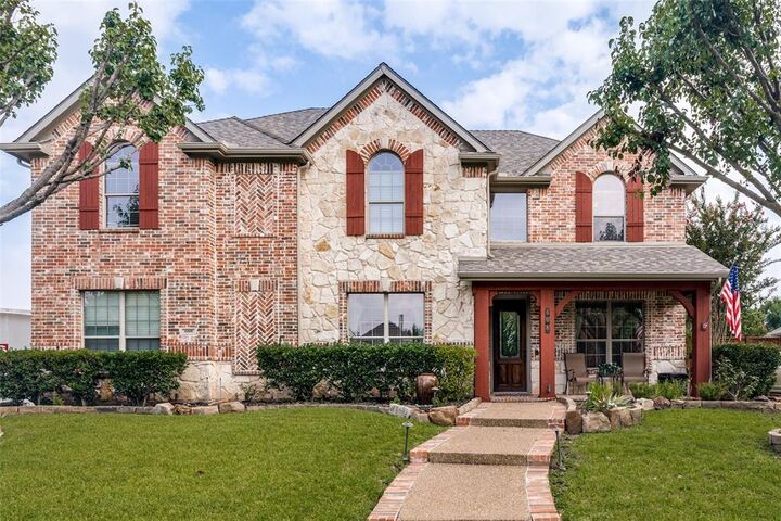 Property Photo:  608 Chalk Hill Lane  TX 75094 