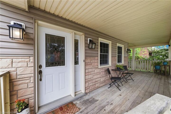 Property Photo:  509 Lock Street W  ON N1A 1V8 