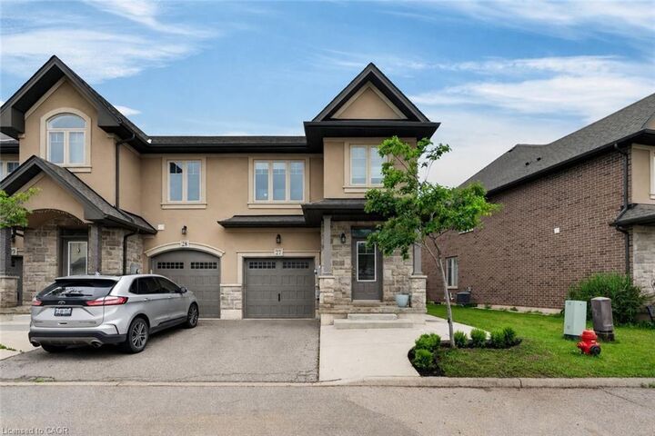 Property Photo:  98 Shoreview Place 27  ON L8E 0J4 