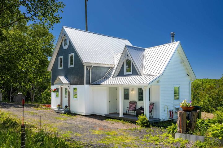 499 South Melville Road — photo 1