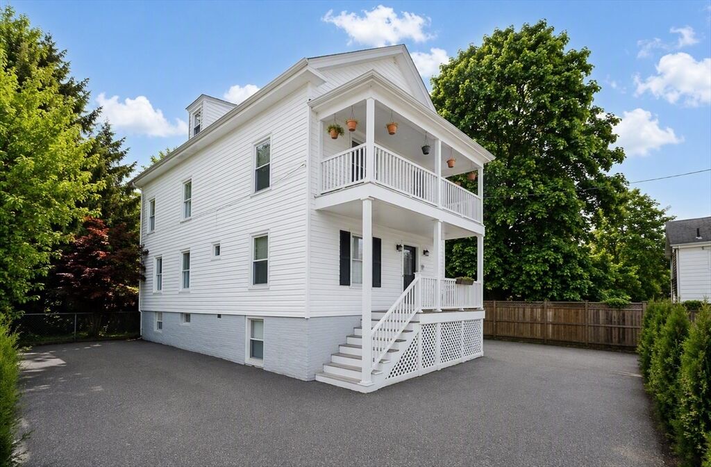 Property Photo: 7 Thorndike Terrace 1 MA 01907