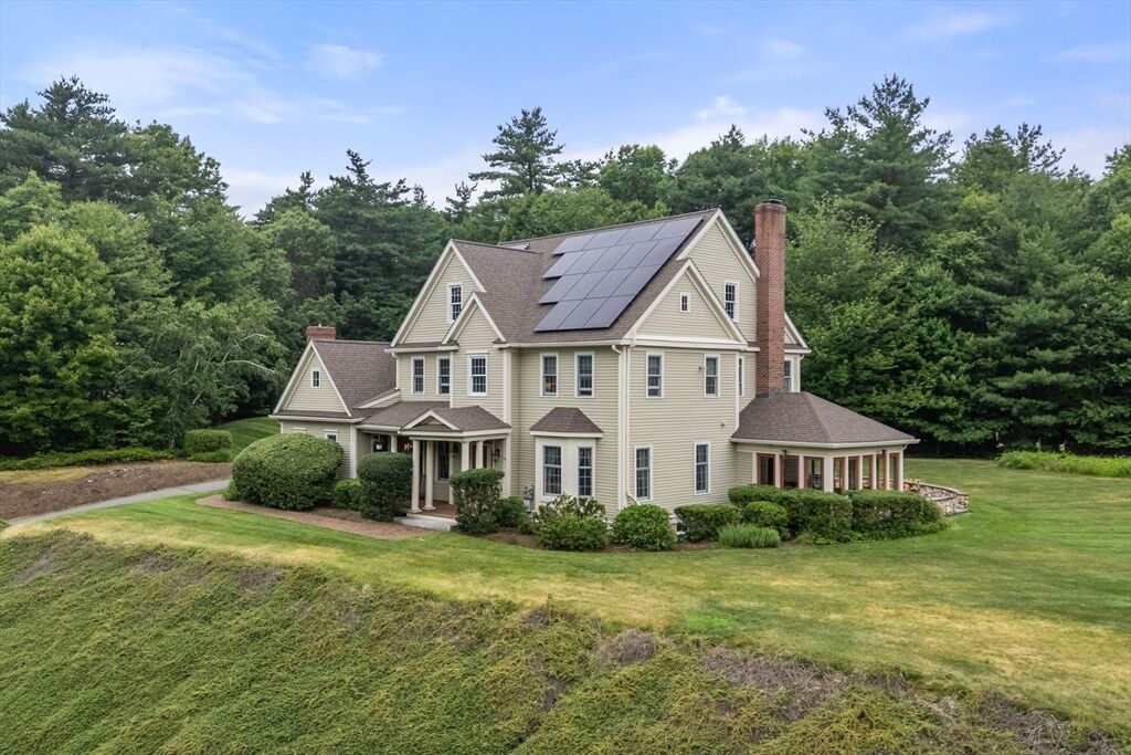 Property Photo:  35 Houghton Ln  MA 01719 