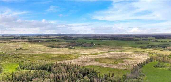 Property Photo: 383034 B&Ampc Range Road 42 AB T0M 0X0