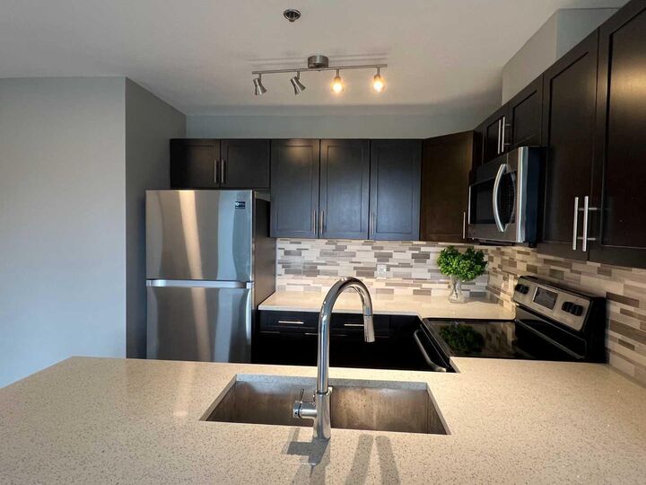 Property Photo: 955 McPherson Road NE 224 AB T2E 6V3