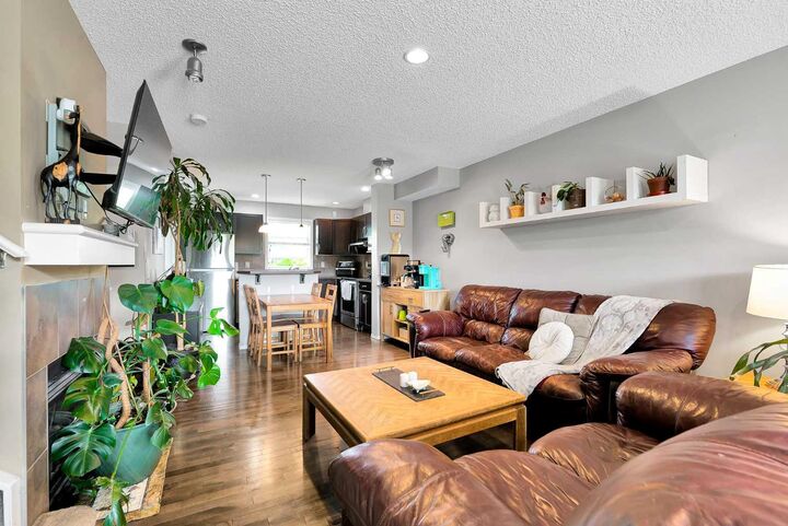 Property Photo:  169 Country Village Manor NE  AB T3K 0L6 